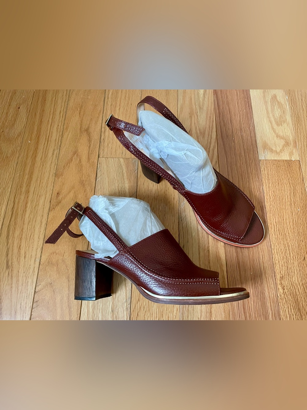 Clarks “Ellis Ada” Brown Leather Slingback Sandals, Size 8.5